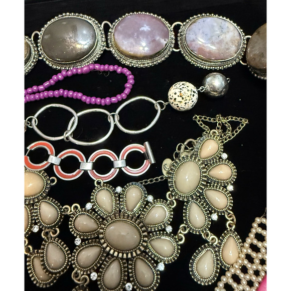 2.5 lb Vintage Broken Jewelry Lot Craft Repair Beads Stones India Metal - Picture 15 of 16